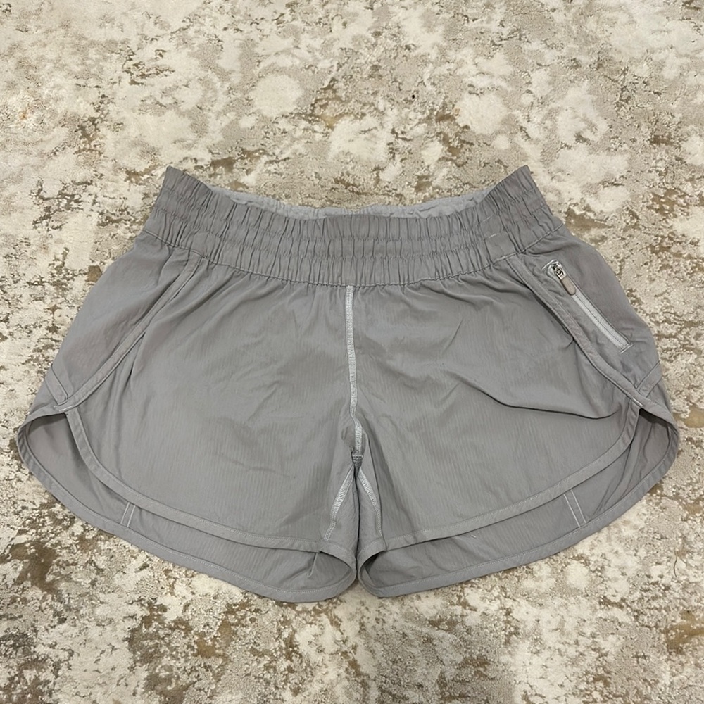 Lululemon Athletica Gray Tracker V Lined Shorts Lightweight Moisture-Wicking